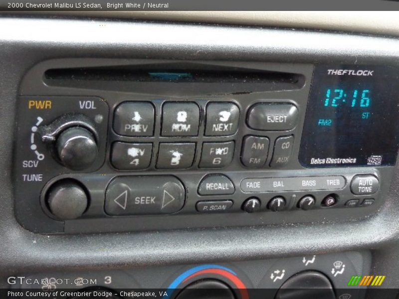 Bright White / Neutral 2000 Chevrolet Malibu LS Sedan