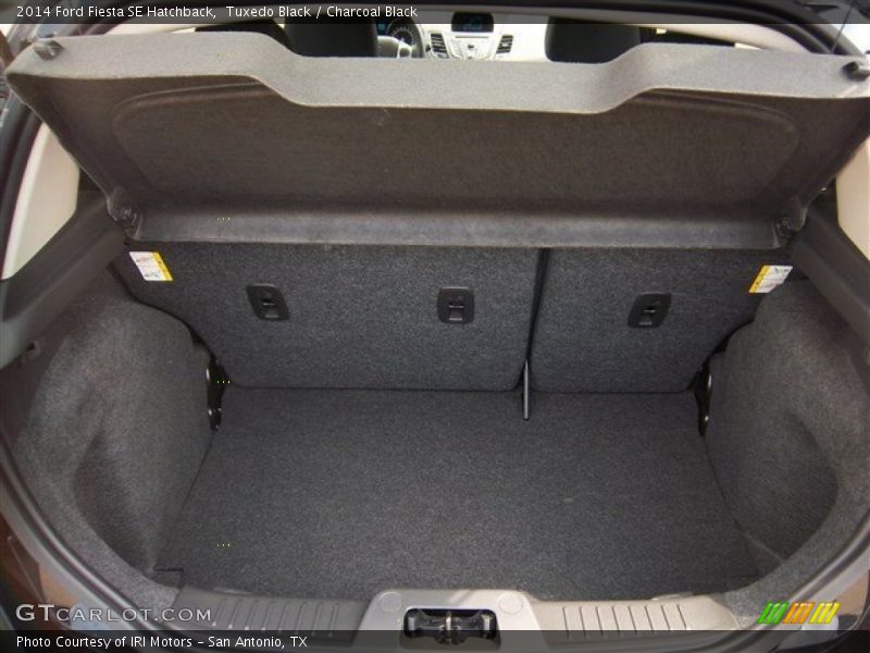 Tuxedo Black / Charcoal Black 2014 Ford Fiesta SE Hatchback