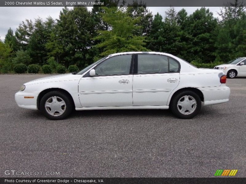 Bright White / Neutral 2000 Chevrolet Malibu LS Sedan