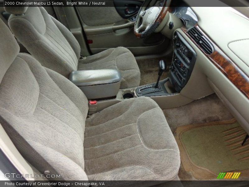 Bright White / Neutral 2000 Chevrolet Malibu LS Sedan