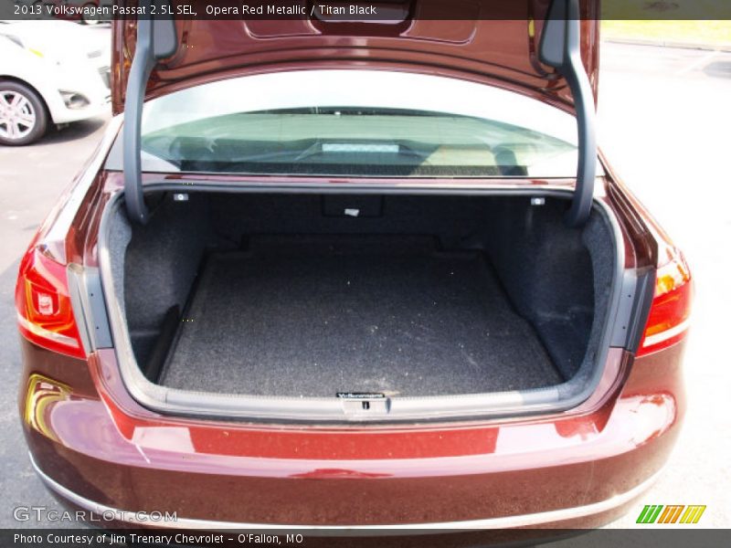 Opera Red Metallic / Titan Black 2013 Volkswagen Passat 2.5L SEL