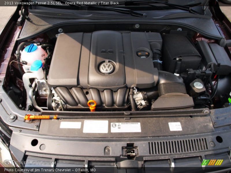 Opera Red Metallic / Titan Black 2013 Volkswagen Passat 2.5L SEL