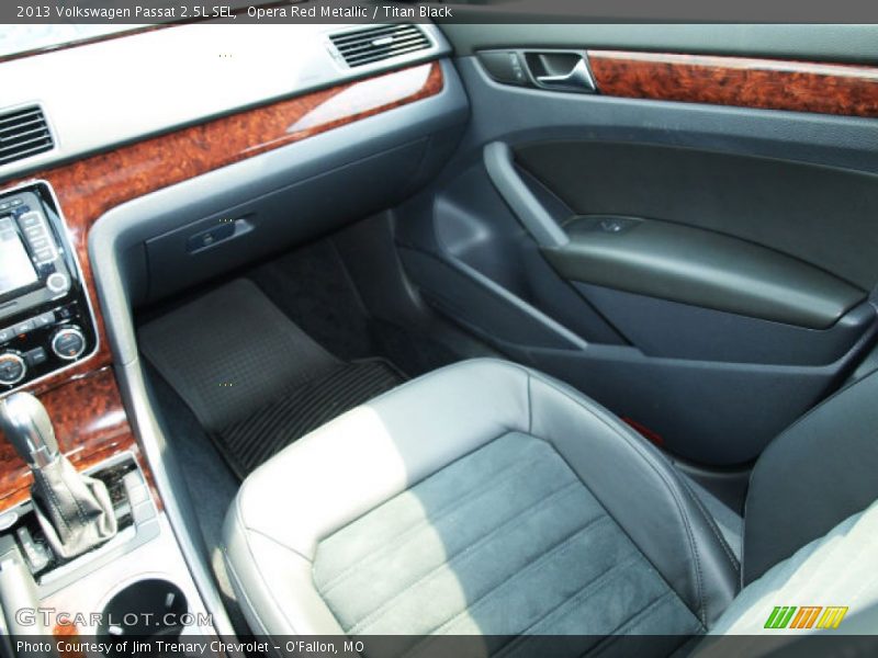 Opera Red Metallic / Titan Black 2013 Volkswagen Passat 2.5L SEL