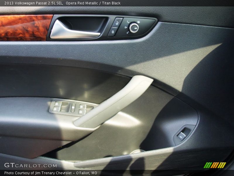 Opera Red Metallic / Titan Black 2013 Volkswagen Passat 2.5L SEL