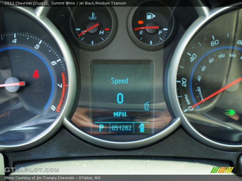 Summit White / Jet Black/Medium Titanium 2011 Chevrolet Cruze LS