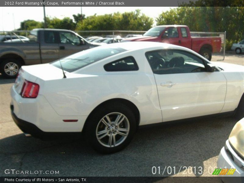 Performance White / Charcoal Black 2012 Ford Mustang V6 Coupe