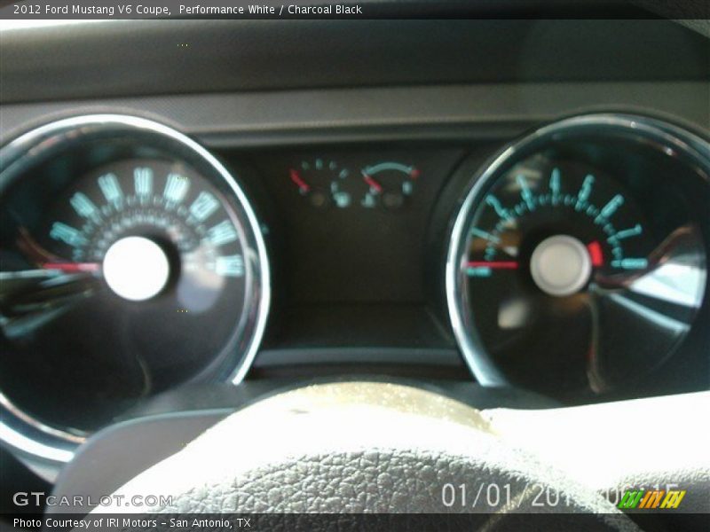 Performance White / Charcoal Black 2012 Ford Mustang V6 Coupe