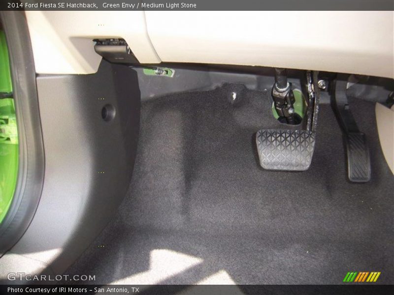 Green Envy / Medium Light Stone 2014 Ford Fiesta SE Hatchback