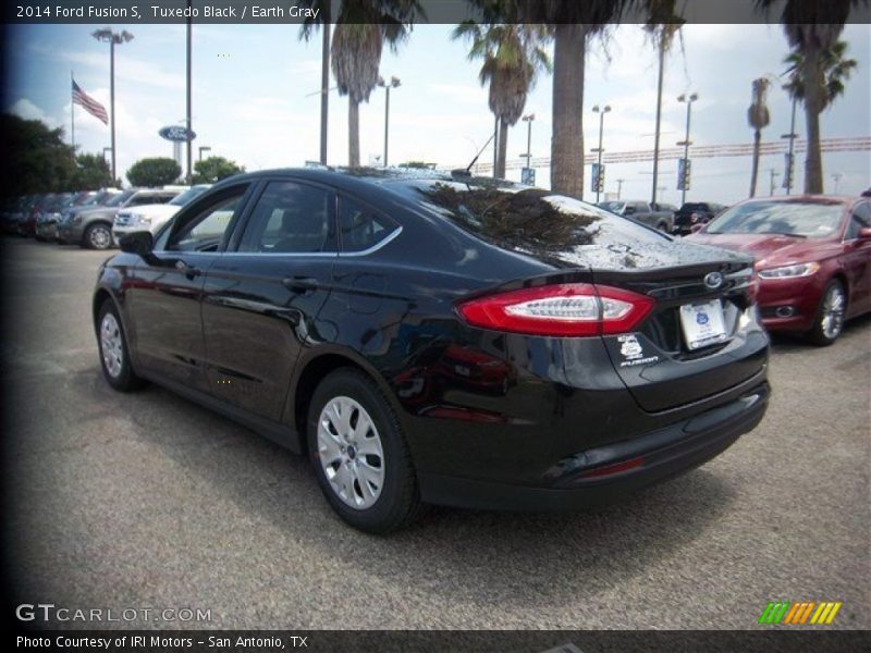 Tuxedo Black / Earth Gray 2014 Ford Fusion S