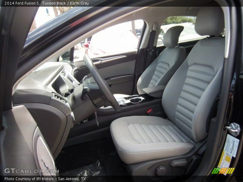 Front Seat of 2014 Fusion S