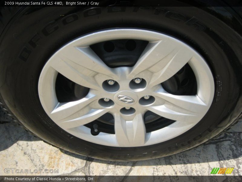Bright Silver / Gray 2009 Hyundai Santa Fe GLS 4WD