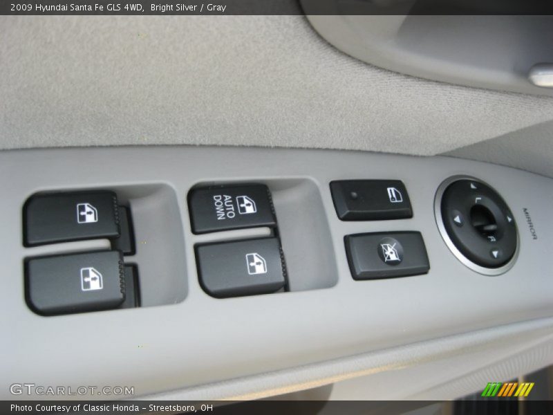 Bright Silver / Gray 2009 Hyundai Santa Fe GLS 4WD