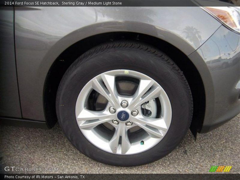 Sterling Gray / Medium Light Stone 2014 Ford Focus SE Hatchback