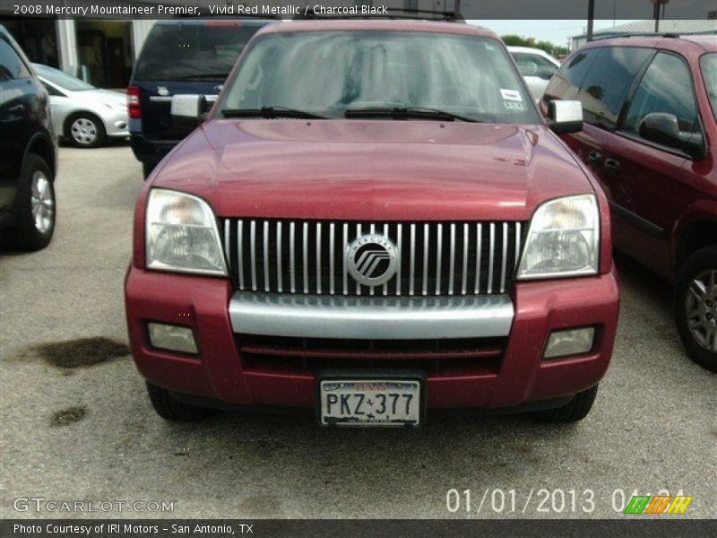 Vivid Red Metallic / Charcoal Black 2008 Mercury Mountaineer Premier