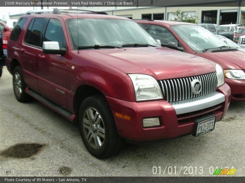 Vivid Red Metallic / Charcoal Black 2008 Mercury Mountaineer Premier