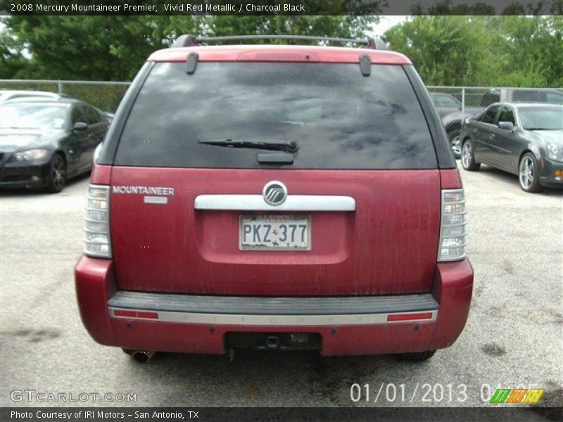 Vivid Red Metallic / Charcoal Black 2008 Mercury Mountaineer Premier
