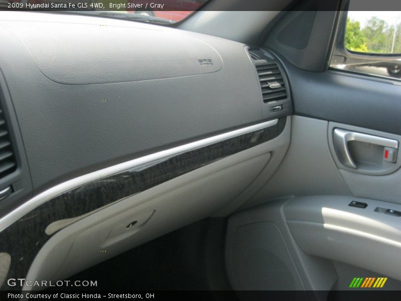 Bright Silver / Gray 2009 Hyundai Santa Fe GLS 4WD
