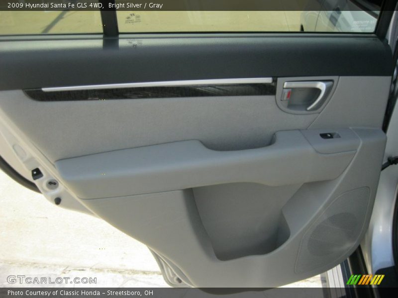 Bright Silver / Gray 2009 Hyundai Santa Fe GLS 4WD