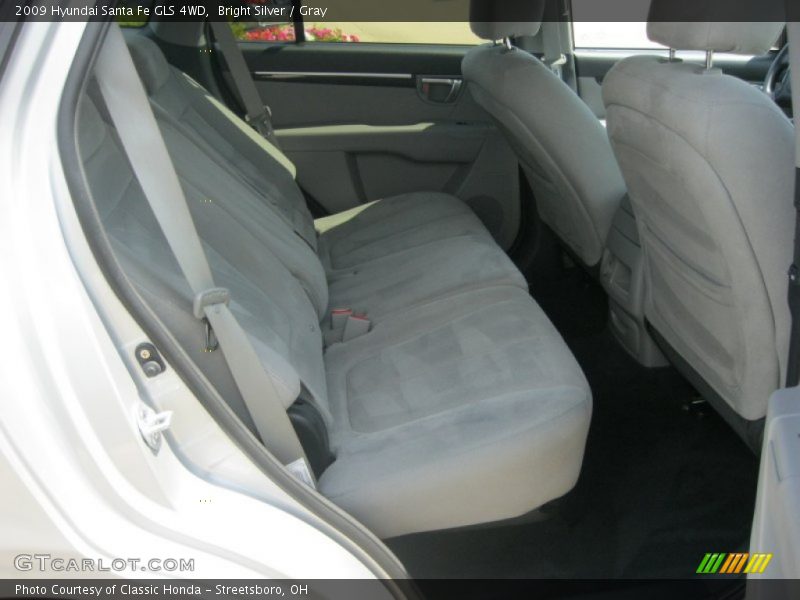Bright Silver / Gray 2009 Hyundai Santa Fe GLS 4WD