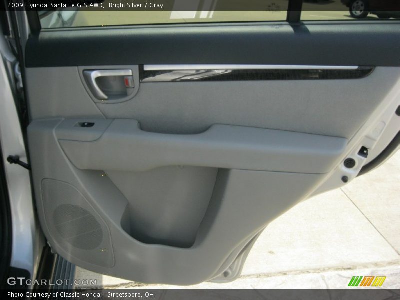 Bright Silver / Gray 2009 Hyundai Santa Fe GLS 4WD