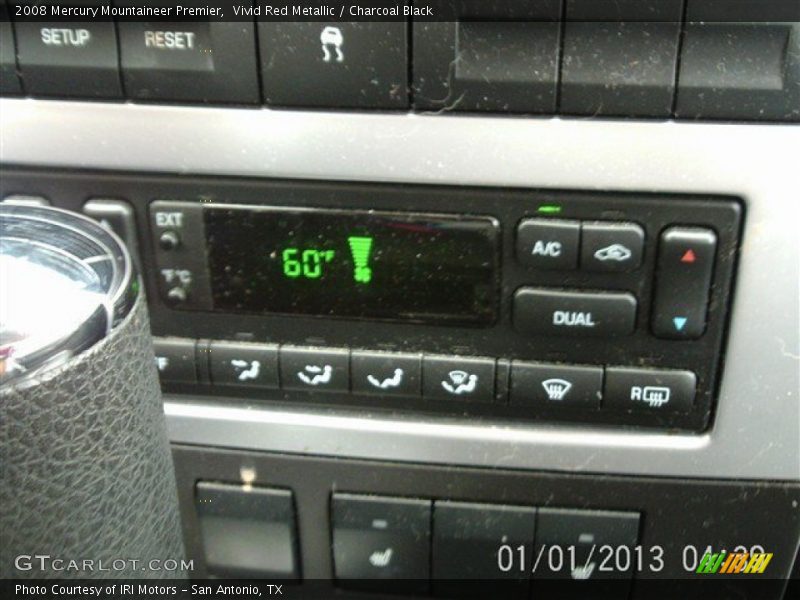 Vivid Red Metallic / Charcoal Black 2008 Mercury Mountaineer Premier