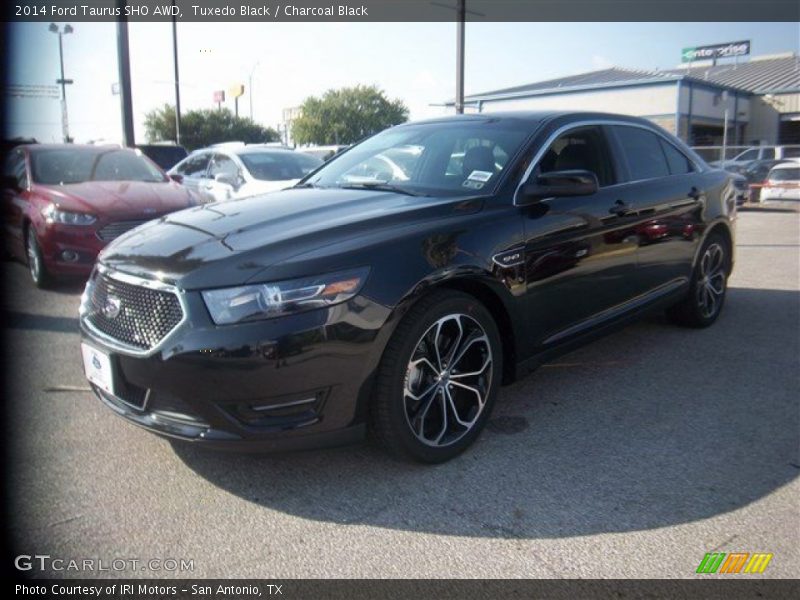 Tuxedo Black / Charcoal Black 2014 Ford Taurus SHO AWD