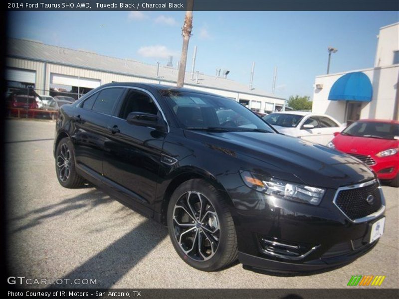 Tuxedo Black / Charcoal Black 2014 Ford Taurus SHO AWD