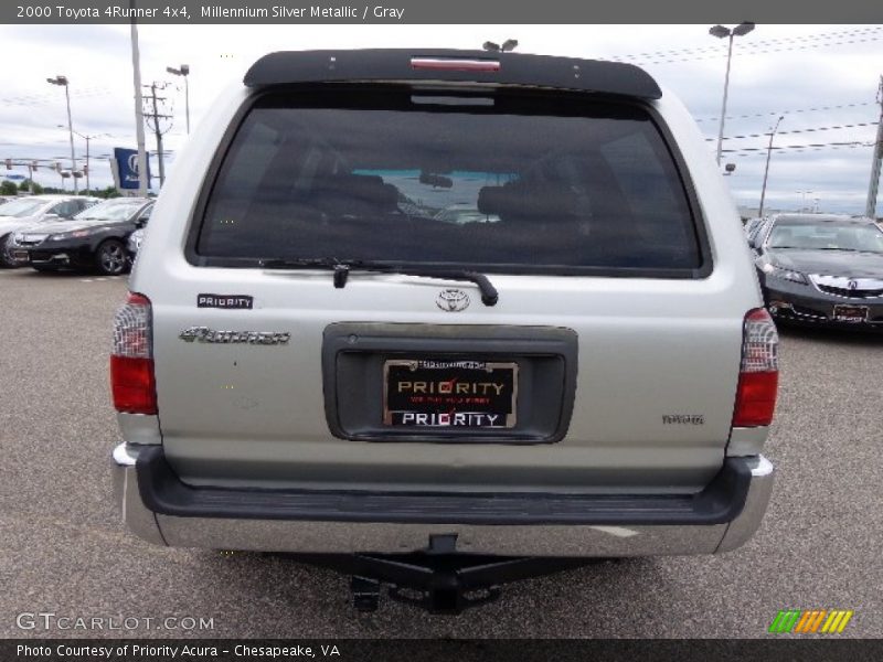 Millennium Silver Metallic / Gray 2000 Toyota 4Runner 4x4