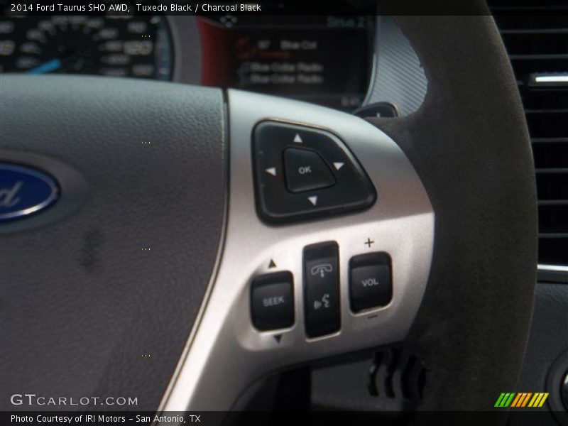 Controls of 2014 Taurus SHO AWD
