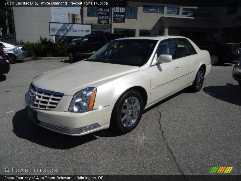White Diamond Tri-coat / Shale/Cocoa 2010 Cadillac DTS