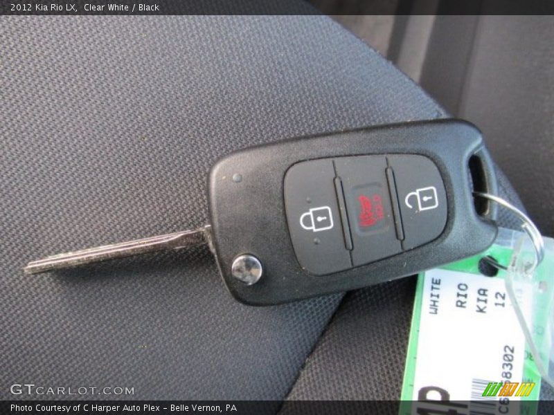 Clear White / Black 2012 Kia Rio LX
