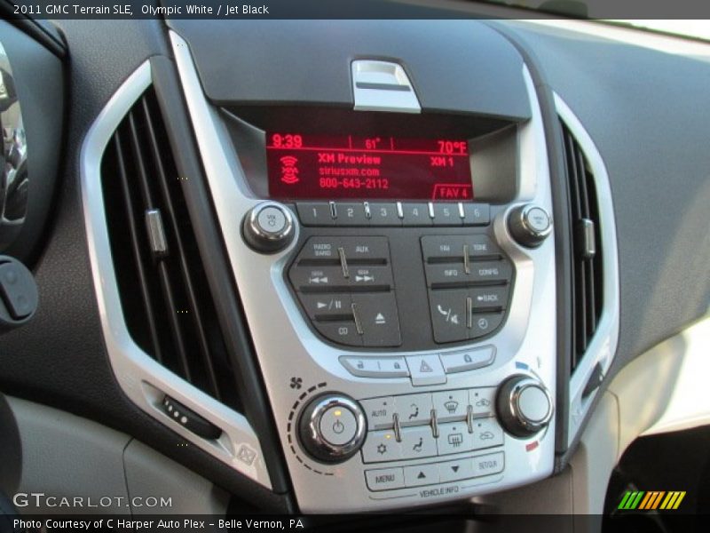 Olympic White / Jet Black 2011 GMC Terrain SLE