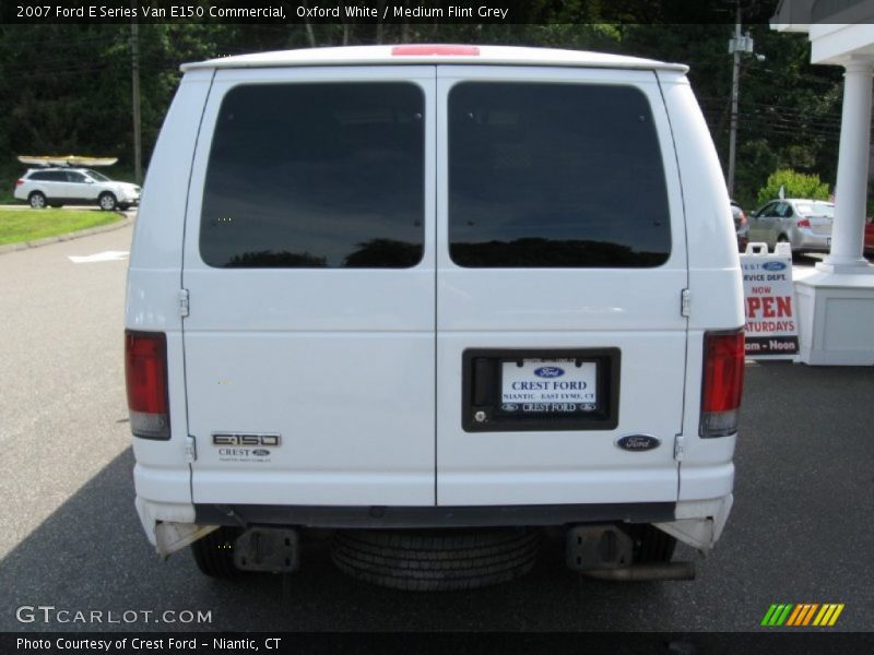 Oxford White / Medium Flint Grey 2007 Ford E Series Van E150 Commercial