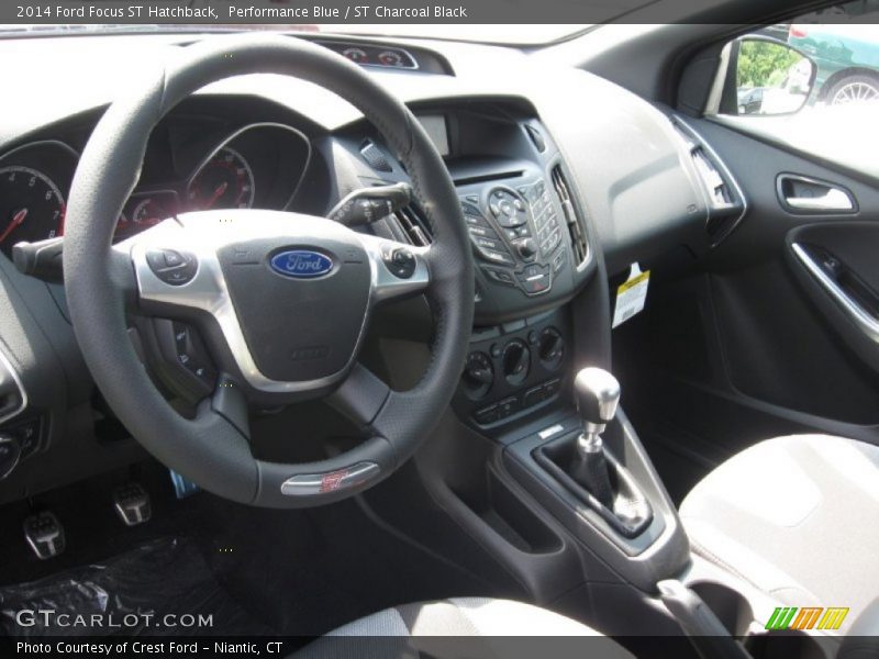 Dashboard of 2014 Focus ST Hatchback