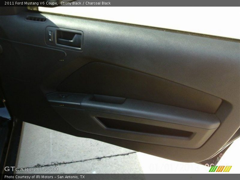 Ebony Black / Charcoal Black 2011 Ford Mustang V6 Coupe