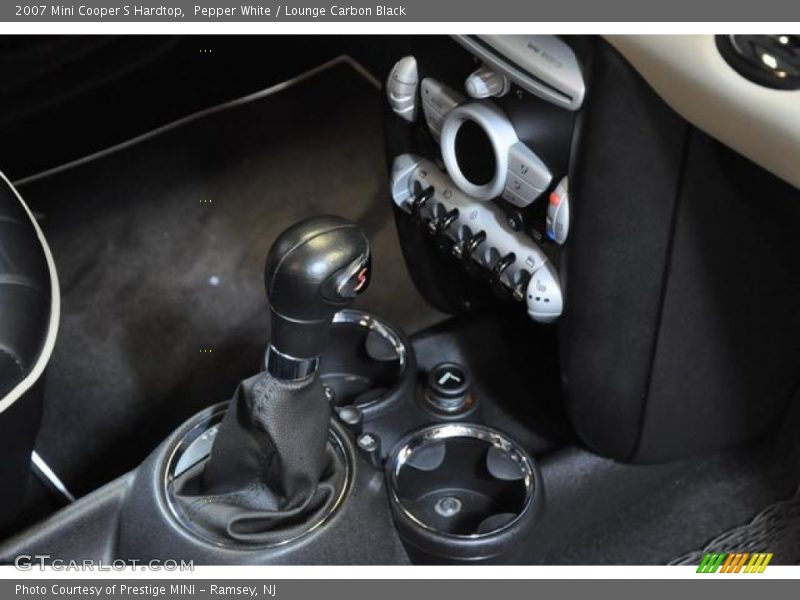 Pepper White / Lounge Carbon Black 2007 Mini Cooper S Hardtop
