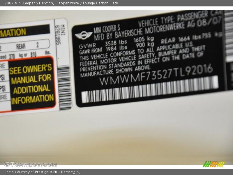 Pepper White / Lounge Carbon Black 2007 Mini Cooper S Hardtop
