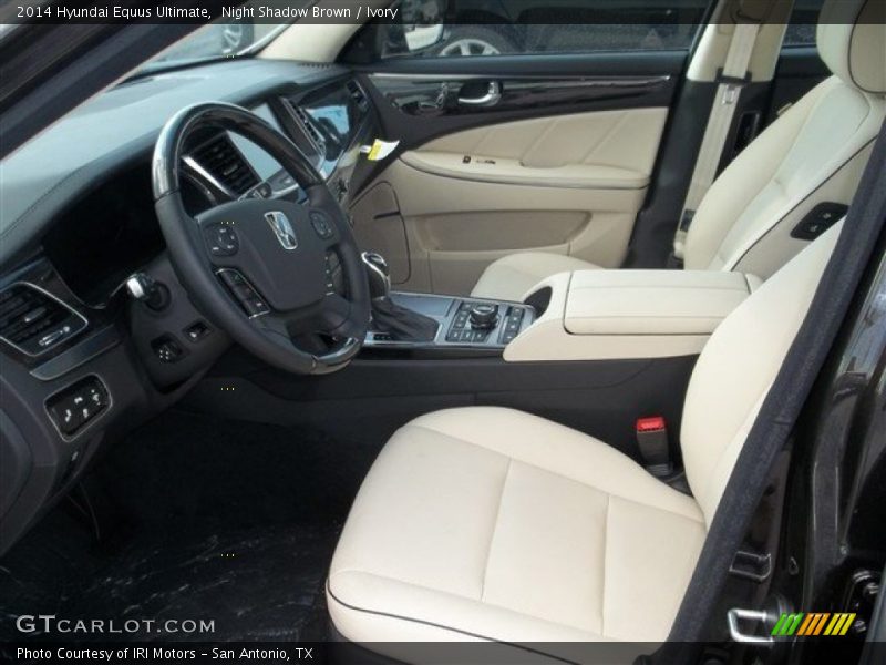 Front Seat of 2014 Equus Ultimate
