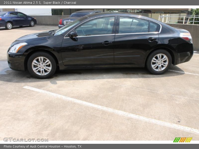 Super Black / Charcoal 2011 Nissan Altima 2.5 S