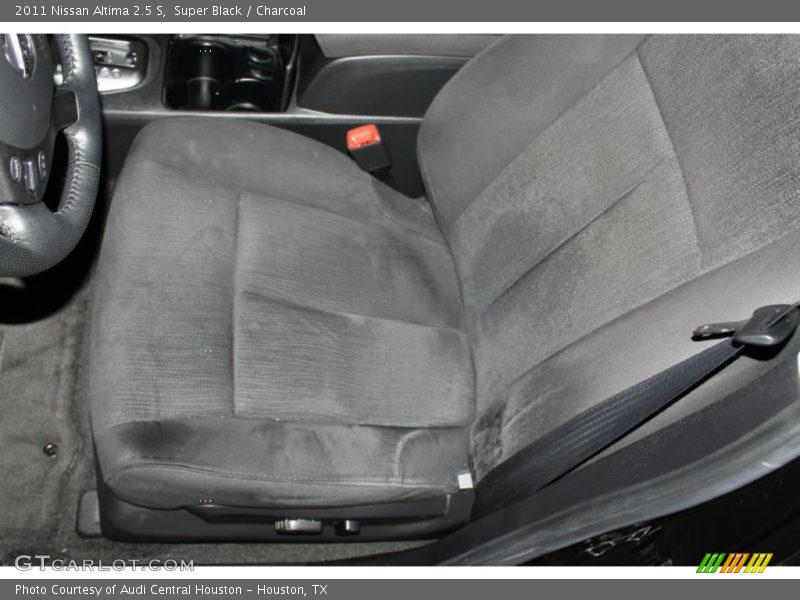 Super Black / Charcoal 2011 Nissan Altima 2.5 S