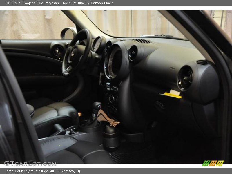 Absolute Black / Carbon Black 2013 Mini Cooper S Countryman