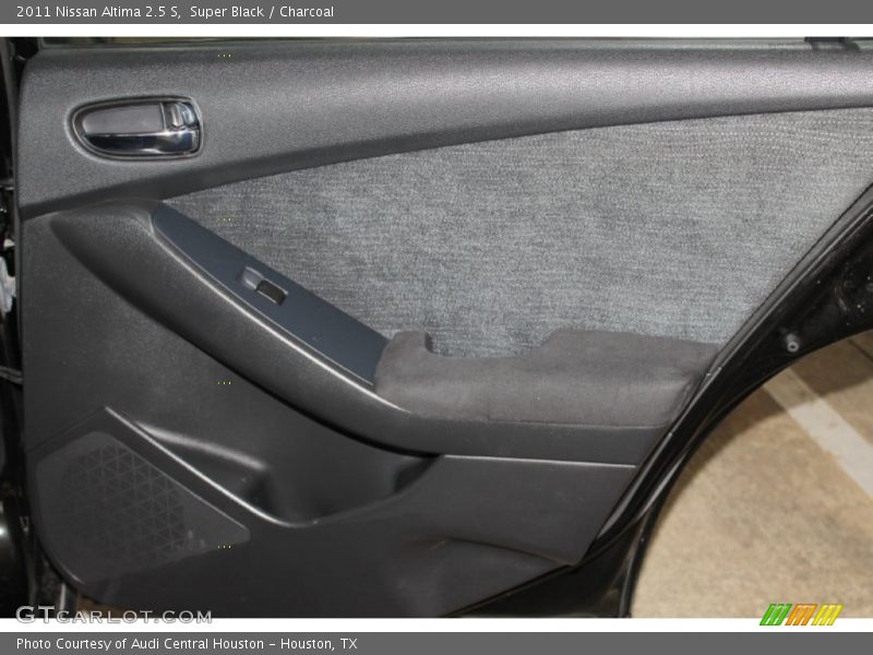 Super Black / Charcoal 2011 Nissan Altima 2.5 S