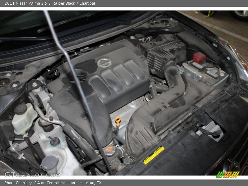 Super Black / Charcoal 2011 Nissan Altima 2.5 S