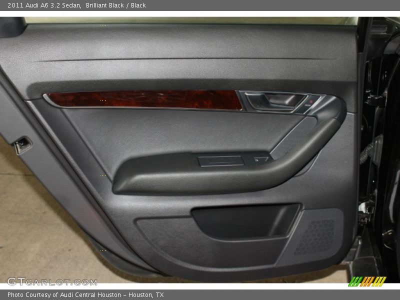 Brilliant Black / Black 2011 Audi A6 3.2 Sedan