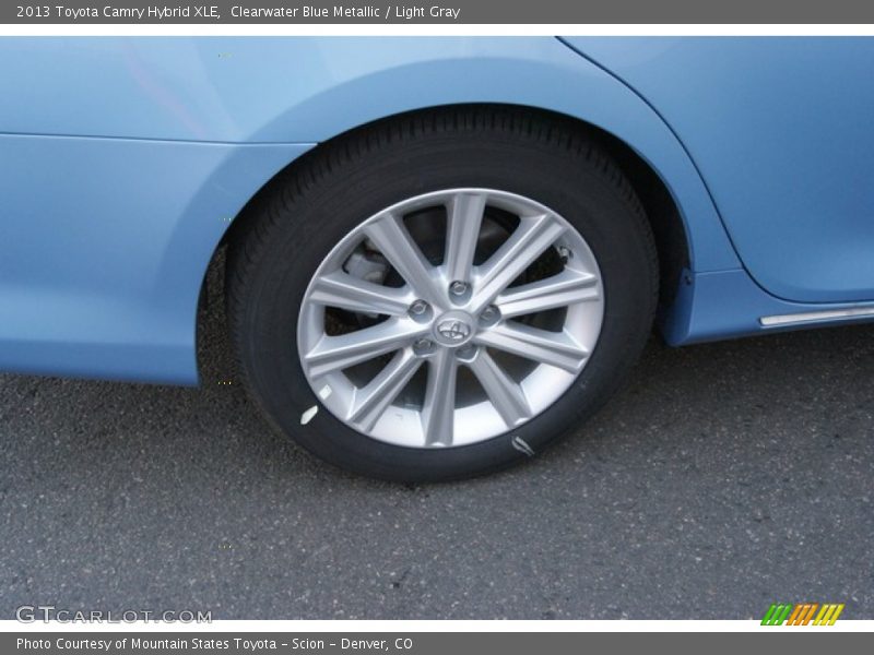 Clearwater Blue Metallic / Light Gray 2013 Toyota Camry Hybrid XLE