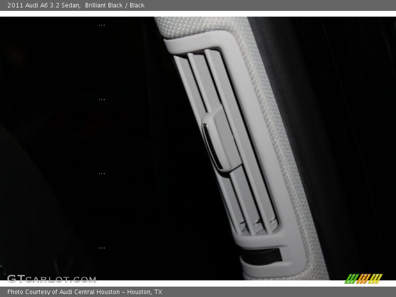 Brilliant Black / Black 2011 Audi A6 3.2 Sedan