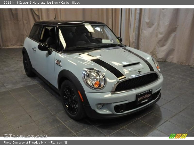 Ice Blue / Carbon Black 2013 Mini Cooper S Hardtop