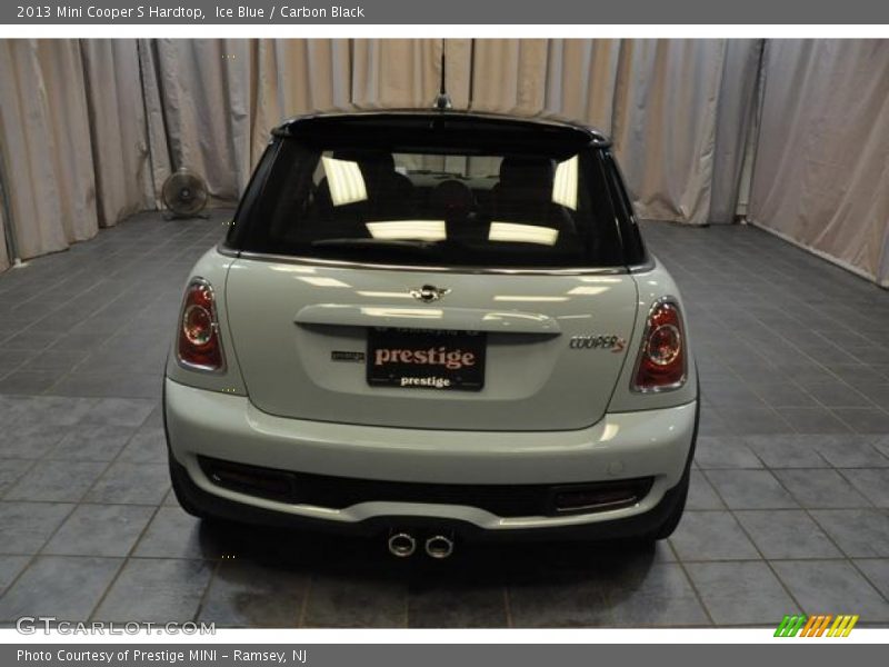 Ice Blue / Carbon Black 2013 Mini Cooper S Hardtop