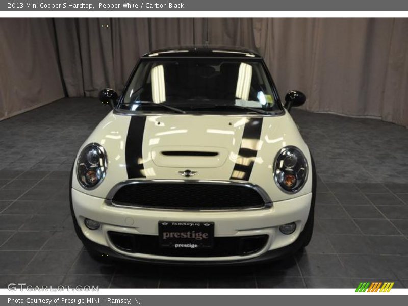 Pepper White / Carbon Black 2013 Mini Cooper S Hardtop