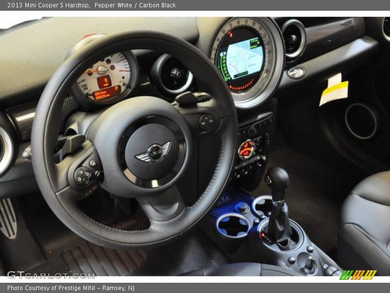 Pepper White / Carbon Black 2013 Mini Cooper S Hardtop